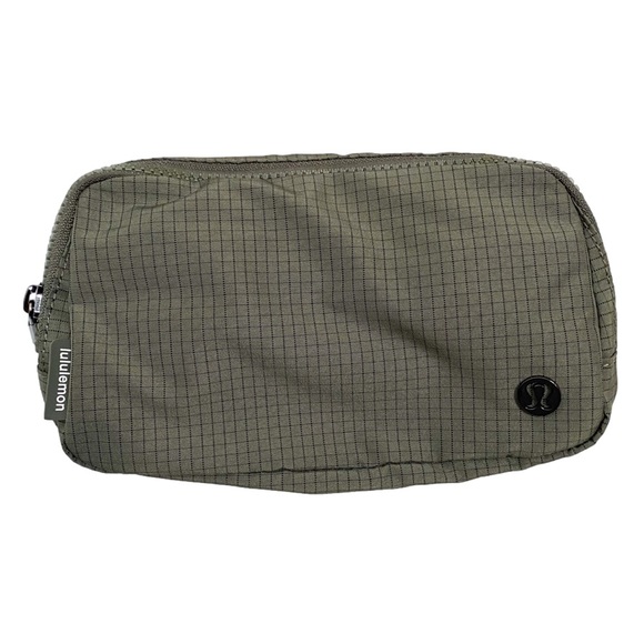 lululemon athletica Handbags - NWT Lululemon Everywhere Belt Bag Green Carob And Black